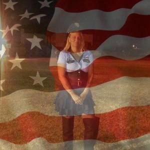 Meet your Posher, Michele